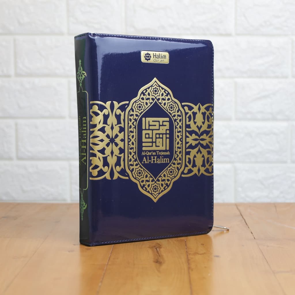 Al Quran Terjemah Al Halim New Fancy A5 Resleting